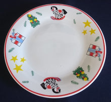 Lade das Bild in den Galerie-Viewer, 2er Set 3er KAFFEEGEDECKE "Flirt" - Porzellan, Weihnachten Advent Christ Tannenbaum Geschenke Sterne Schaukelpferd Zweige Linien Motiv Dekor