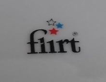 Lade das Bild in den Galerie-Viewer, 2er Set 3er KAFFEEGEDECKE "Flirt" - Porzellan, Weihnachten Advent Christ Tannenbaum Geschenke Sterne Schaukelpferd Zweige Linien Motiv Dekor