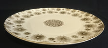 Lade das Bild in den Galerie-Viewer, PLATZTELLER - Porzellan, Abstrakt Kreise / Goldrand Dekor
