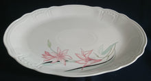Lade das Bild in den Galerie-Viewer, SERVIERPLATTE - Porzellan, Ovale Form, Klassisch Blumen Lilien Dekor