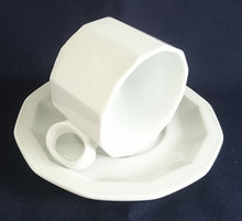 Lade das Bild in den Galerie-Viewer, 3er Set KAFFEEGEDECK & MILCHKÄNNCHEN - Porzellan, Gastronomie Einfärbiges Klassisch Dekor