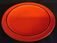 Lade das Bild in den Galerie-Viewer, DESSERTTELLER "Scandic" - Keramik / Steingut, Zweifärbiges Linien Rand Dekor