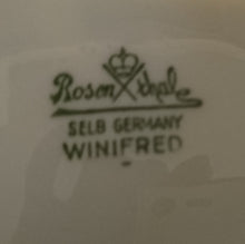 Lade das Bild in den Galerie-Viewer, SAUCIER "Winifred" - Porzellan, Blumen / Linien Klassisch Dekor