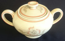 Lade das Bild in den Galerie-Viewer, 2er Set MILCHKÄNNCHEN & ZUCKERDOSE MIT DECKEL - "Winifred" - Porzellan, Blumen / Linien Klassisch Dekor