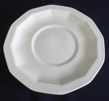 Lade das Bild in den Galerie-Viewer, 2er Set MILCHKÄNNCHEN - Porzellan, Gastronomie Einfärbiges Klassisch Dekor