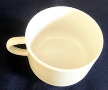 Lade das Bild in den Galerie-Viewer, 2er Set KAFFEETASSEN - Porzellan, Lilien Blumen Blüten Pflanzen Motiv Dekor