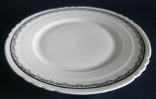 Lade das Bild in den Galerie-Viewer, 3er TEEGEDECK - Porzellan, Goldrand Linien Abstrakt Ranken Girlanden Motiv Dekor