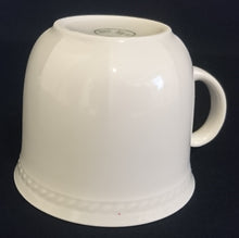 Lade das Bild in den Galerie-Viewer, ESPRESSOTASSE - Porzellan, Einfärbiges Punkte Striche Linien Relief Dekor