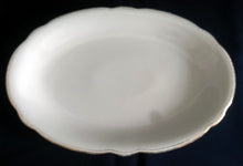 Lade das Bild in den Galerie-Viewer, SERVIERPLATTE - Porzellan, Ovale Form, Klassisch Goldrand Dekor