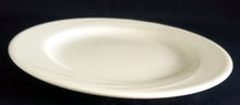 Lade das Bild in den Galerie-Viewer, DESSERTTELLER - Porzellan, Einfärbiges Wellen Dekor