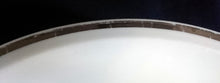 Lade das Bild in den Galerie-Viewer, SPEISETELLER - Porzellan, Silberrand Linien Dekor