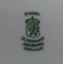 Lade das Bild in den Galerie-Viewer, SUPPENTELLER - Porzellan, Silberrand Linien Dekor