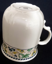 Lade das Bild in den Galerie-Viewer, KAFFEETASSE - Porzellan, Flora Blumen Blüten Pflanzen Ranken Gestreifte Linien Abstrakt Motiv Dekor