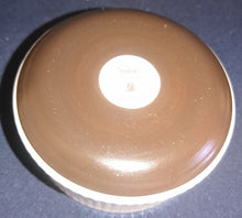 Lade das Bild in den Galerie-Viewer, CREME BRULEE SCHÄLCHEN - Keramik / Steingut, Linien Streifen Balken Dekor