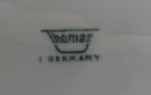 Lade das Bild in den Galerie-Viewer, SUPPENTASSEN UNTERTELLER - Porzellan, Linien Dekor