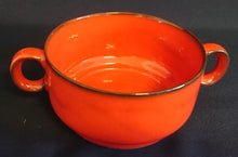 Lade das Bild in den Galerie-Viewer, SUPPENTASSEN UNTERTELLER "Scandic" - Keramik / Steingut, Linien Rand Dekor