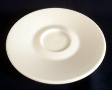 Lade das Bild in den Galerie-Viewer, MOCCA UNTERTASSE - Porzellan, Einfärbiges Klassisch Dekor