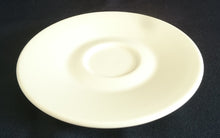 Lade das Bild in den Galerie-Viewer, 2er Set MOCCA UNTERTASSEN - Porzellan, Einfärbiges Klassisch Dekor