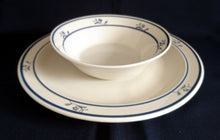 Lade das Bild in den Galerie-Viewer, 2er Set SUPPENTELLER "Scandia Blue (Brickoven Stoneware)" - Keramik / Steingut, Blumen Linien Streifen Dekor