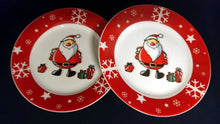 Lade das Bild in den Galerie-Viewer, 2er Set 3er KAFFEEGEDECKE "Santa" - Porzellan, Weihnachtsmann Nikolaus Sterne Schneeflocken Geschenke Motiv Dekor