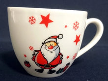 Lade das Bild in den Galerie-Viewer, 2er Set 3er KAFFEEGEDECKE "Santa" - Porzellan, Weihnachtsmann Nikolaus Sterne Schneeflocken Geschenke Motiv Dekor
