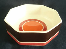 Lade das Bild in den Galerie-Viewer, SCHÄLCHEN "Avantgarde" - Keramik / Steingut, Modernes Kreise Streifen Dekor, Mittig Orange