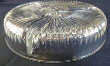 Lade das Bild in den Galerie-Viewer, GEBÄCKSCHALE - Hartglas, 3Kammer geteilt, Modern Linien Striche Balken Schliff Dekor