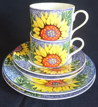 Lade das Bild in den Galerie-Viewer, 2er Set DESSERTTELLER, Porzellan, Sonnenblumen Blüten Pflanzen Motiv Dekor