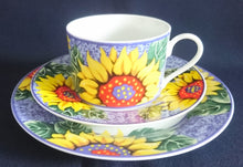 Lade das Bild in den Galerie-Viewer, 2er Set UNTERTASSEN - Porzellan, Sonnenblumen Blüten Pflanzen Motiv Dekor