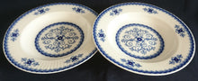 Lade das Bild in den Galerie-Viewer, SUPPENTELLER "Scharffeuer" - Porzellan, Kobalt Abstrakt Indischblau Strohblume Motiv Relieflinien Dekor