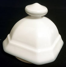 Lade das Bild in den Galerie-Viewer, ZUCKERDOSE MIT DECKEL - Porzellan, Rand Linien Relief Motiv Dekor