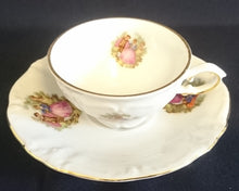 Lade das Bild in den Galerie-Viewer, UNTERTASSE - Porzellan, Goldrand Relief Barock Dekor