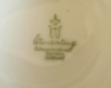 Lade das Bild in den Galerie-Viewer, MOCCATASSE - Porzellan, Goldrand Barock Relief Motiv Dekor (BC)