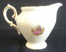Lade das Bild in den Galerie-Viewer, MILCHKÄNNCHEN - Porzellan, Goldrand Barock Dekor