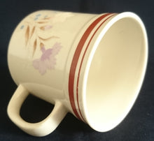 Lade das Bild in den Galerie-Viewer, 2er Set KAFFEETASSEN - Keramik / Steingut, Blumenblüten Pflanzen Flora Linien Rand Motiv Dekor