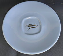 Lade das Bild in den Galerie-Viewer, 9er Set ESPRESSOGEDECKE &amp; STÄNDER - Porzellan Metall, Einfärbiges Modernes Alfredo Aufschrift Motiv Dekor
