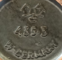 Lade das Bild in den Galerie-Viewer, BLUMENVASE - Keramik / Steingut, Senkrecht Farbverlaufendes Farben Motiv Dekor
