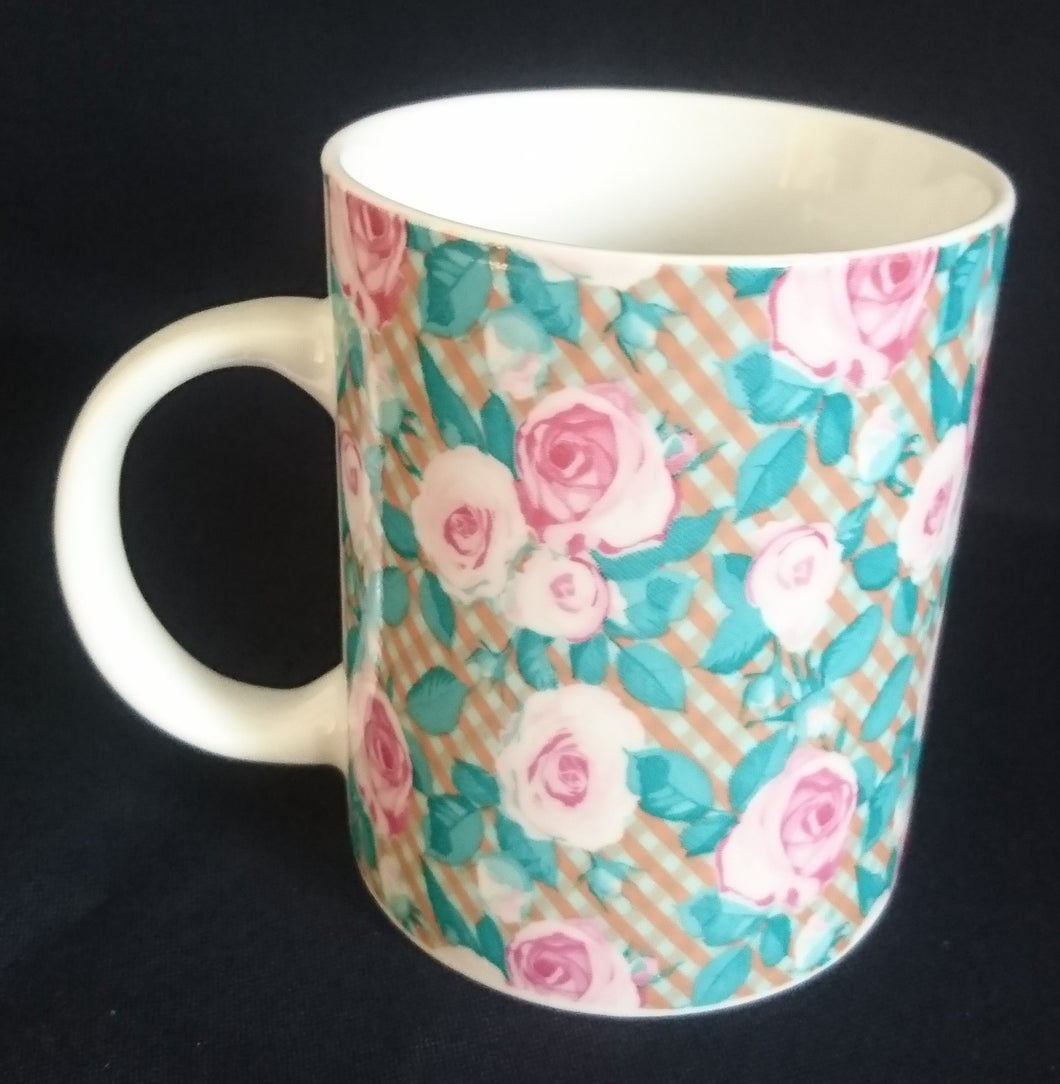KAFFEETASSE - Porzellan, Flora Blüten Blatt Blätter Rosenblumen Gartenbeet