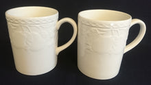 Lade das Bild in den Galerie-Viewer, 2er KAFFEEGEDECK - Keramik / Steingut, Flora Obst Weintrauben Birnen Blatt Blüten Abstrakt Rand Relief Motiv Dekor

