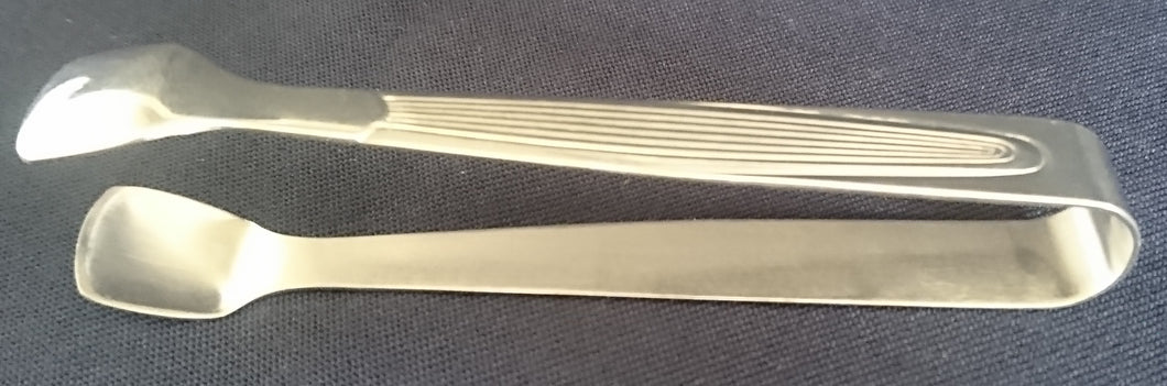 ZUCKERWÜRFEL ZANGE - Inox / Edelstahl, Linien Streifen Striche Relief Motiv Dekor