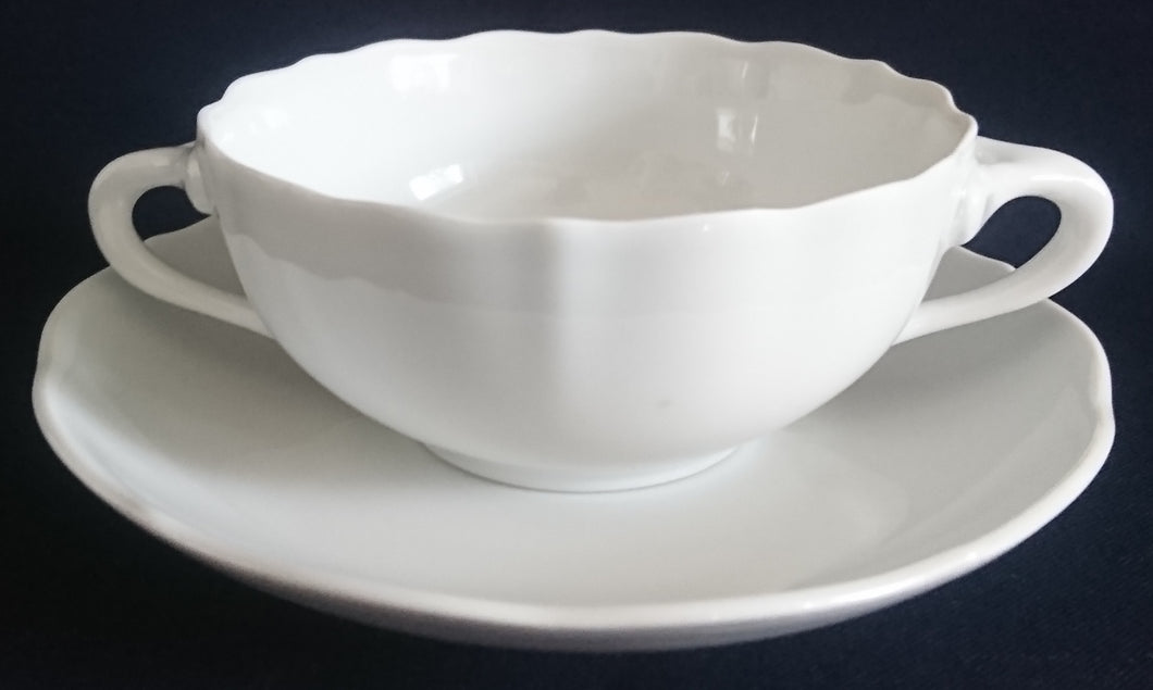 2er SUPPENTASSEN GEDECK - Porzellan, Einfärbiges Gastronomisches Relief Motiv Dekor