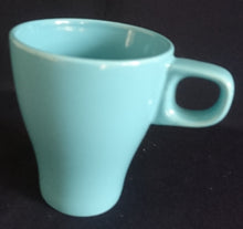 Lade das Bild in den Galerie-Viewer, 2er Set KAFFEETASSEN - Keramik / Steingut, Einfärbige Moderne Form Motiv
