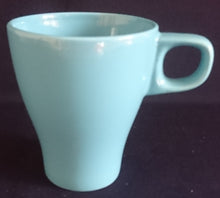 Lade das Bild in den Galerie-Viewer, 2er Set KAFFEETASSEN - Keramik / Steingut, Einfärbige Moderne Form Motiv
