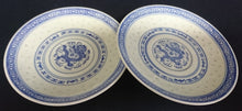 Lade das Bild in den Galerie-Viewer, SUPPENTASSEN UNTERTELLER - Porzellan, Chinesisches Abstraktes Rand Linien Drachen Punkte Relief Motiv Dekor
