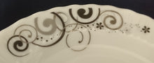 Lade das Bild in den Galerie-Viewer, ESPRESSO UNTERTASSE - Porzellan, Kreise Spiralen Linien Abstrakt Punkte Relief Motiv Dekor
