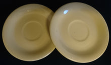 Lade das Bild in den Galerie-Viewer, 2er Set UNTERTASSE &quot;Scandia&quot; - Porzellan, Einfärbiges Modernes Motiv Dekor (Gelb)
