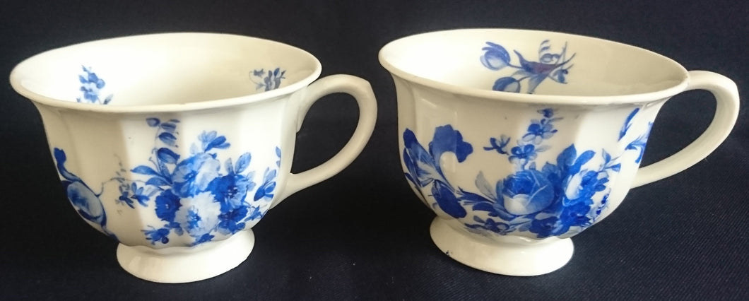 2er Set TEETASSEN - Porzellan, Flora Rosenblumen Blüten Blatt Blätter Linien Relief Motiv Dekor
