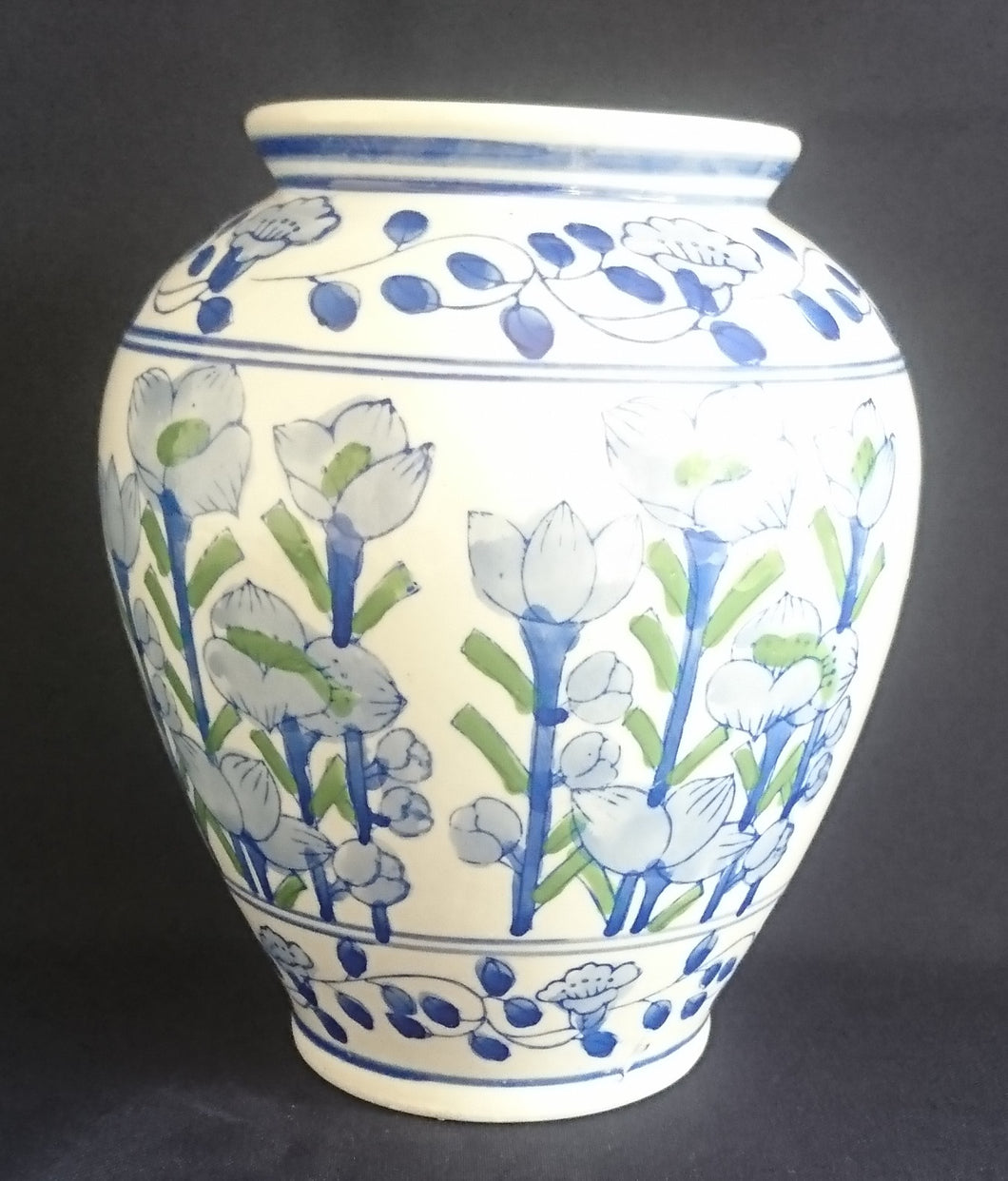 BLUMENVASE - Porzellan, Doppelte Linien Streifen Flora Blumenblüten Pflanzen Ranken Motiv Dekor