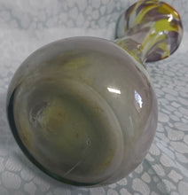 Lade das Bild in den Galerie-Viewer, BLUMENVASE - Hartglas, Murano Art Abstrakt Senkrechte Schleier Motiv Dekor
