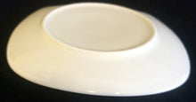 Lade das Bild in den Galerie-Viewer, 2er Set UNTERTASSEN - Porzellan, Gastronomische Einfärbiges Motiv Dekor
